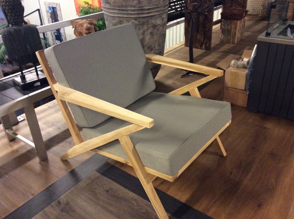 fysiek Overeenkomend Vulkanisch Teakhouten Loungestoel met kussens - Decogarden de tuinmeubel specialist-  lounge fauteuil-